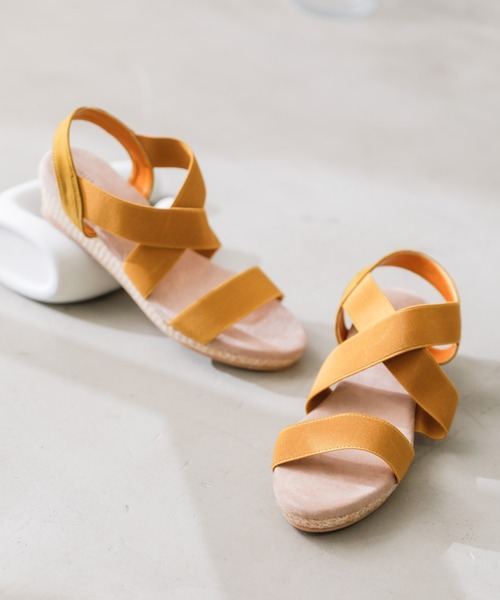 minky me!(ミンキーミー)の「柔らかウェッジソール&ふかふかクッション4.5cmゴムフィットサンダル(サンダル・レディース・レオパード/オレンジ/チャコールアッシュ/ブラック/ゴールド/ネイビー/グレー/シルバー/ガンメタ/ブラウン/レッド系その他2/マスタード/ブルー/グリーン/パイソン/カーキ/アイボリー/レッド/ピンクベージュ/シルバー系その他7/ホワイトゴールド/レッド系その他6/その他8・SS/L/LL/XL/S/M)」の10枚目の写真