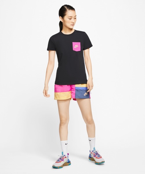 NIKE（ナイキ）の「ナイキ NIKE ウィメンズ アイコン クラッシュ Tシャツ（Tシャツ/カットソー・レディース・パープル/ブラック×ピンク・S/M/L/XL）」の6枚目の写真