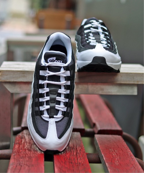 NIKE（ナイキ）の「【NIKE / ナイキ】Air Max 95 / エアマックス 95（スニーカー・メンズ・ホワイト/ブラック・26cm/27cm/28cm）」の21枚目の写真