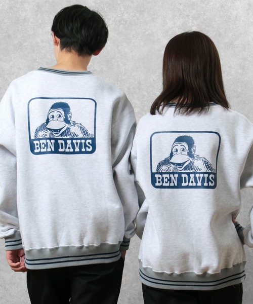 BEN DAVIS（ベンデイビス）の「【BEN DAVIS/ベンデイビス】カレッジ風ロゴプリント ライン入り スウェット/トレーナー（スウェット・メンズ・オートミール/ブラック/ベージュ・XL/L/M）」の3枚目の写真