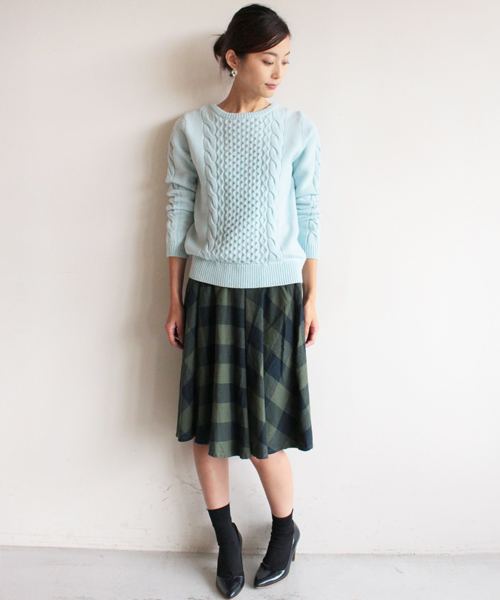 BEAUTY&YOUTH UNITED ARROWS(ビューティーアンドユースユナイテッドアローズ)の「BYBC ∵3Gケーブルクルーネックニット◆(ニット/セーター・レディース・ホワイト/グレー/ネイビー/ライトブルー/コバルトブルー・FREE)」の8枚目の写真