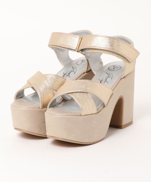 YOSUKE（ヨースケ）の「「YOSUKE/ヨースケ」厚底ストラップサンダル（サンダル・レディース・ホワイト/ガンメタ/ゴールド/ブラック/グリーン・S/M/L/LL）」の4枚目の写真