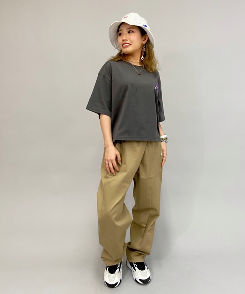 SANTA CRUZ(サンタクルーズ)の「【ムラサキスポーツ別注】SANTACRUZ/サンタクルーズ クロップド丈 バックプリント ゼブラ柄ロゴTシャツ 502211434(Tシャツ/カットソー・レディース・ホワイト/グレー/ブラウン/ブルー・M/L)」の14枚目の写真