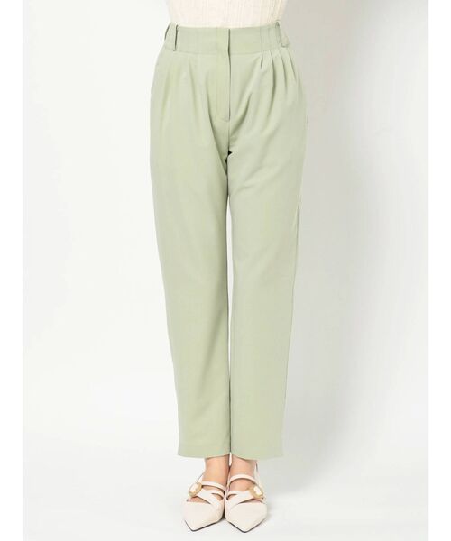 MURUA（ムルーア）の「ウエストタックテーパードパンツ（その他パンツ・レディース・ライトグリーン/ベージュ/ブラック・2/1）」の7枚目の写真
