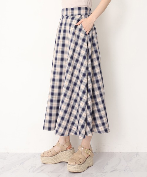 one after another NICE CLAUP（ワンアフターアナザーナイスクラップ）の「【Web限定】シャツ×フレアスカートセットアップ（ワンピース・レディース・オフホワイト/ブラック系その他/ブルー系その他/パープル・FREE）」の22枚目の写真