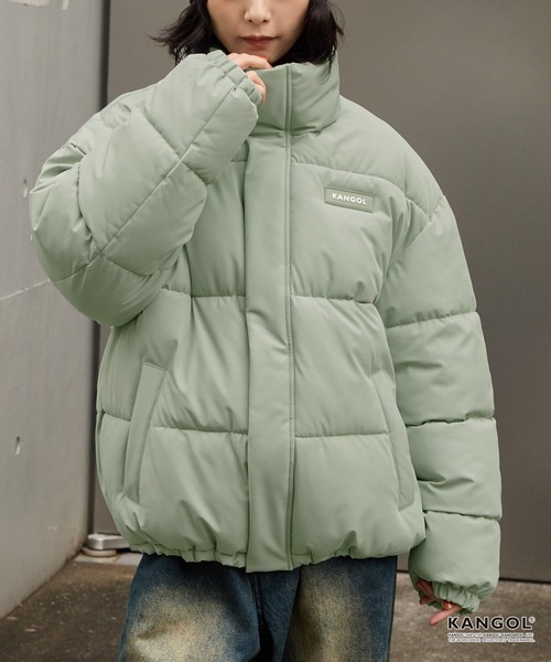 KANGOL(カンゴール)の「KANGOL/カンゴール 別注 ビッグシルエット ラバーネーム/ロゴ刺繍 ハイネック ボリュームスリーブ中綿ジャケット(ダウンジャケット/コート・メンズ・ライトグレー/ダークネイビー/ブラック/ブラウン/チャコール/グリーン系/オリーブ/ライトベージュ/アッシュブラウン/アイボリー/チャコールグレー/ライトグリーン・L/M/S)」の20枚目の写真