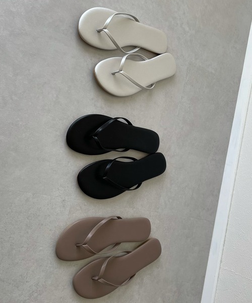 y/m by misato（イムバイミサト）の「トングサンダル（サンダル・レディース・シルバー/ベージュ/ブラック・LARGE/MEDIUM）」の8枚目の写真