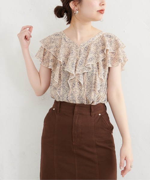 natural couture（ナチュラルクチュール）の「ふんわりラッフルデザインブラウス（シャツ/ブラウス・レディース・ブラック/その他1/その他2/オフホワイト/ライトグレー・FREE）」の4枚目の写真