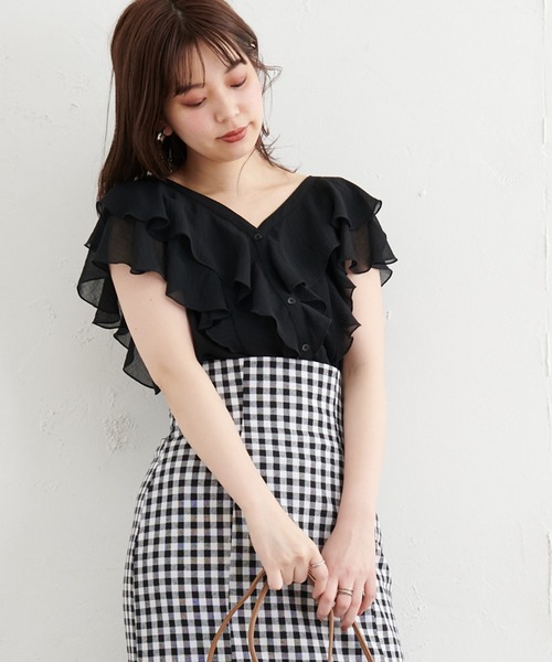 natural couture（ナチュラルクチュール）の「ふんわりラッフルデザインブラウス（シャツ/ブラウス・レディース・ブラック/その他1/その他2/オフホワイト/ライトグレー・FREE）」の14枚目の写真