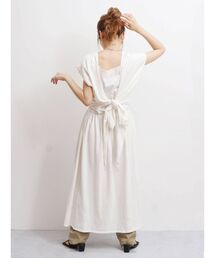 【WEB限定】バックデザインカットワンピース