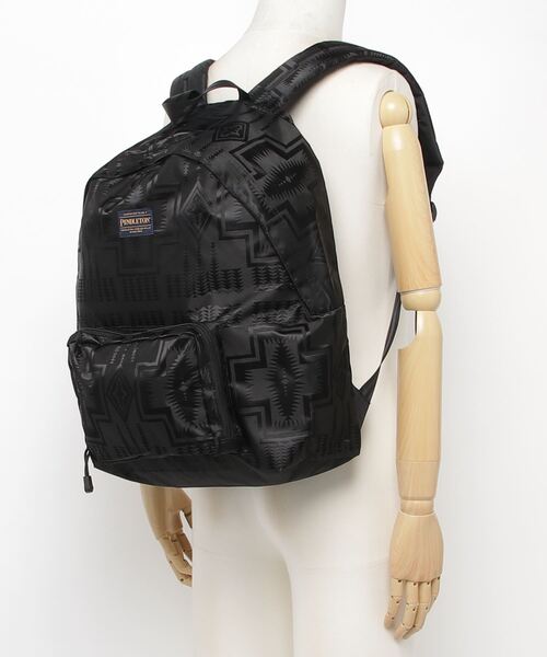 PENDLETON(ペンドルトン)の「JACQUARD DAYPACK(バックパック/リュック・メンズ・ブラック・ONE SIZE)」の4枚目の写真