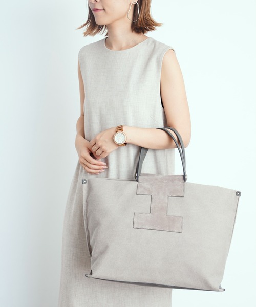 IACUCCI（イアクッチ）の「ソルベット  L CANVAS/SUEDE（トートバッグ・レディース・グレー/ダークブラウン/グレイッシュベージュ・FREE）」の8枚目の写真