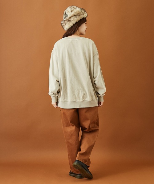 CUBE SUGAR（キューブシュガー）の「スウェットピグメント染めクルーネックプルオーバー（スウェット・レディース・ピンク/ネイビー/ベージュ/グリーン・M）」の17枚目の写真