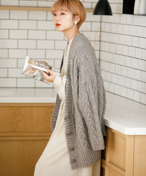 SLURR（スラ―）の「ケーブルルーズカーディガン（カーディガン/ボレロ・レディース・モカ/チョコ/その他8・FREE）」の2枚目の写真