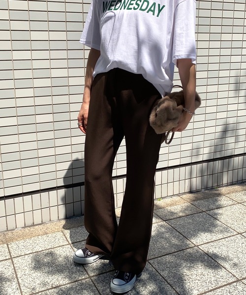 KOBE LETTUCE(コウベレタス)の「セミフレアスラックスパンツ(スラックス・レディース・ライトベージュ/グリーン/オレンジ/ダークブラウン/ブラック/チェック/ダークグリーン/グリーン系その他/その他/オレンジ系その他/ダークブルー/イエロー系その他/イエロー/ピンク/ライトオレンジ系/レッド・FREE/ショート/ONE SIZE)」の3枚目の写真