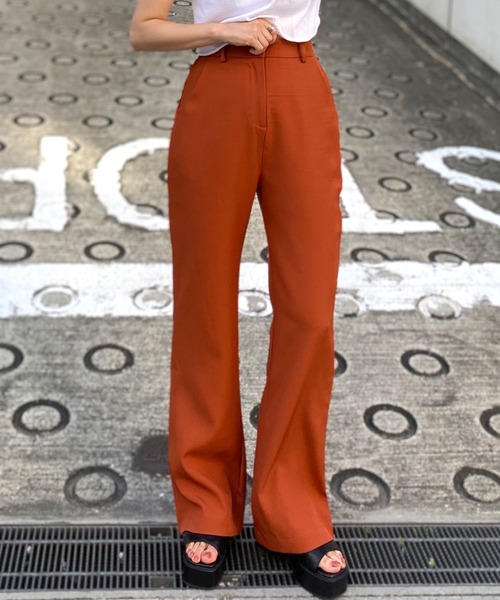 KOBE LETTUCE(コウベレタス)の「セミフレアスラックスパンツ(スラックス・レディース・ライトベージュ/グリーン/オレンジ/ダークブラウン/ブラック/チェック/ダークグリーン/グリーン系その他/その他/オレンジ系その他/ダークブルー/イエロー系その他/イエロー/ピンク/ライトオレンジ系/レッド・FREE/ショート/ONE SIZE)」の12枚目の写真