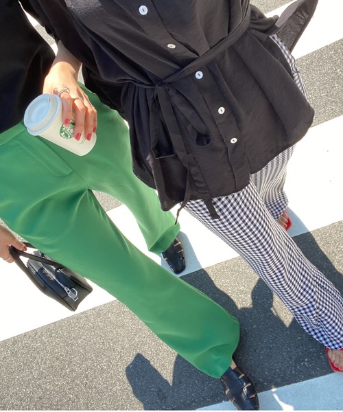 KOBE LETTUCE(コウベレタス)の「セミフレアスラックスパンツ(スラックス・レディース・ライトベージュ/グリーン/オレンジ/ダークブラウン/ブラック/チェック/ダークグリーン/グリーン系その他/その他/オレンジ系その他/ダークブルー/イエロー系その他/イエロー/ピンク/ライトオレンジ系/レッド・FREE/ショート/ONE SIZE)」の20枚目の写真