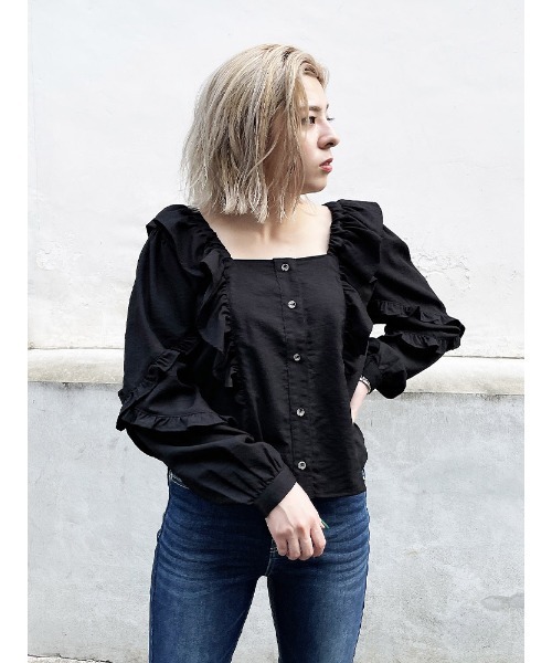 ENVYM(アンビー)の「ラッフルBlouse(シャツ/ブラウス・レディース・ゼブラ/ブラック・FREE)」の1枚目の写真