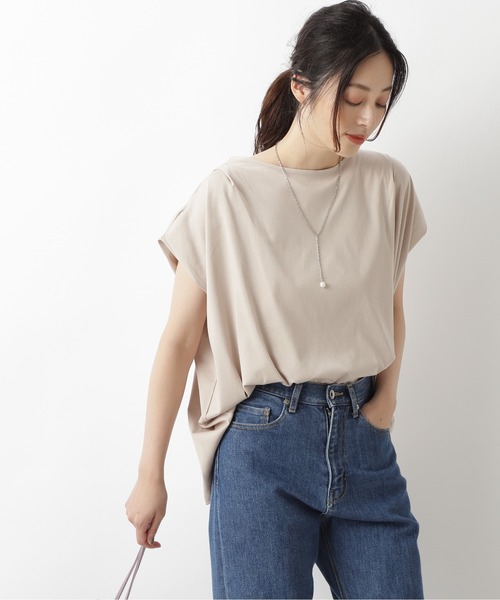 NATURAL BEAUTY BASIC（ナチュラルビューティーベーシック）の「オーガニックコットンショルダータックフォルムカットソー（Tシャツ/カットソー・レディース・ブラック/ベージュ/ラベンダー・MEDIUM）」の2枚目の写真