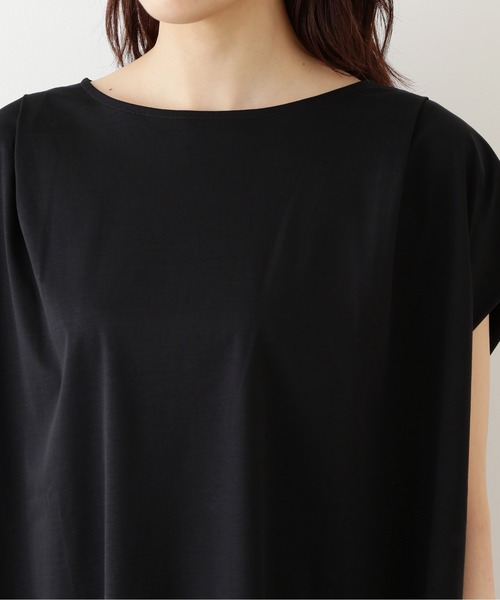 NATURAL BEAUTY BASIC（ナチュラルビューティーベーシック）の「オーガニックコットンショルダータックフォルムカットソー（Tシャツ/カットソー・レディース・ブラック/ベージュ/ラベンダー・MEDIUM）」の13枚目の写真