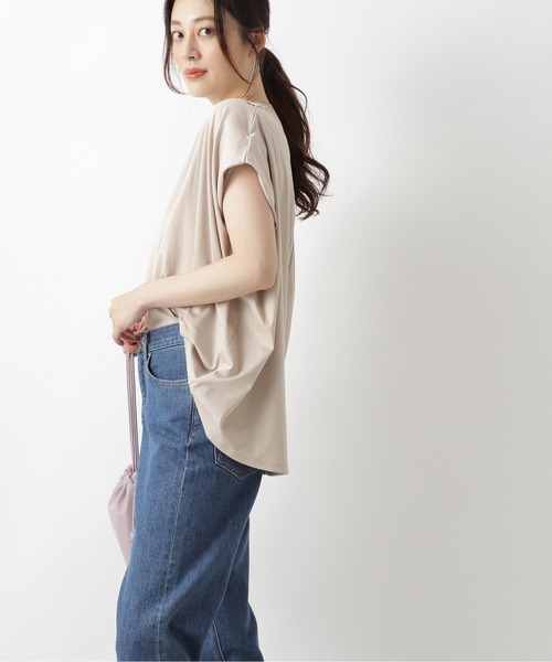 NATURAL BEAUTY BASIC（ナチュラルビューティーベーシック）の「オーガニックコットンショルダータックフォルムカットソー（Tシャツ/カットソー・レディース・ブラック/ベージュ/ラベンダー・MEDIUM）」の21枚目の写真
