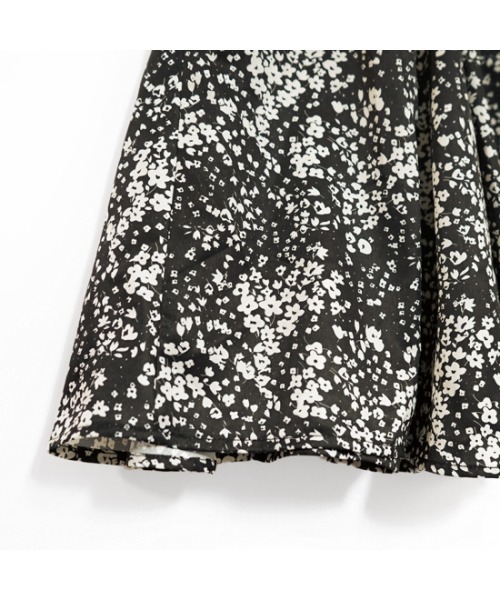 flower（フラワー）の「カームブルームスカート（スカート・レディース・ブラック/ラベンダー・FREE）」の13枚目の写真