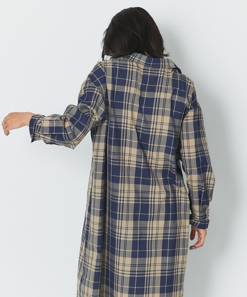 RIVE DROITE（リヴドロワ）の「着回しのできるデザインが魅力　チェックオーバーシャツワンピース（シャツワンピース・レディース・ネイビー/レッド・FREE）」の13枚目の写真