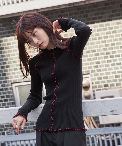 Keeepy(キーピー)の「【Keeepy】rib knit rolled edge pullover(ニット/セーター・レディース・ブラック/ブルー・FREE)」の3枚目の写真