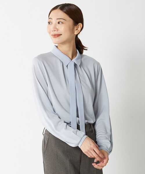 J.PRESS Ladies(J.プレス レディス)の「ウォッシャブルウールジャージー ボウタイ シャツ襟 カットソー(Tシャツ/カットソー・レディース・ピンク系/サックスブルー系/ライトグレー系/ワイン系・SMALL)」の3枚目の写真