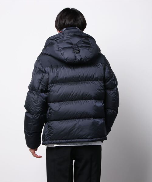BURBERRY(バーバリー)の「BURBERRY DECHATTERABLE SLEEVE FOODED BUFFER JACKET バーバリー デタッチャブルスリーブ フーデッド ダウンジャケット(ダウンジャケット/コート・メンズ・ネイビー・MEDIUM)」の5枚目の写真