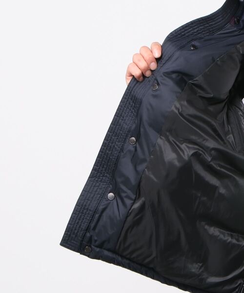 BURBERRY(バーバリー)の「BURBERRY DECHATTERABLE SLEEVE FOODED BUFFER JACKET バーバリー デタッチャブルスリーブ フーデッド ダウンジャケット(ダウンジャケット/コート・メンズ・ネイビー・MEDIUM)」の12枚目の写真