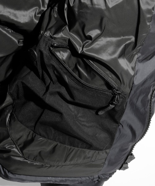 BURBERRY(バーバリー)の「BURBERRY DECHATTERABLE SLEEVE FOODED BUFFER JACKET バーバリー デタッチャブルスリーブ フーデッド ダウンジャケット(ダウンジャケット/コート・メンズ・ネイビー・MEDIUM)」の9枚目の写真