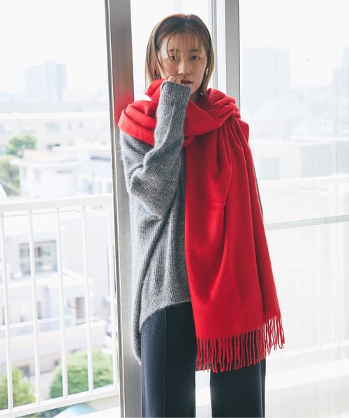 RIVE DROITE（リヴドロワ）の「巻き方次第で色々なアレンジが楽しめる　カシミヤストール（ストール/ショール・レディース・イエロー/アイボリー/グレー/レッド・FREE）」の19枚目の写真