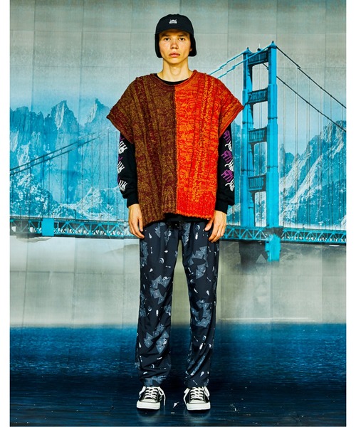 And A(アンドエー)の「AlexanderLeeChang アレキサンダーリーチャン / BIG KNIT VEST ビッグシルエット 配色切り替えケーブルニットベスト / AC062103(ベスト・メンズ・ブラック/グレー/バーガンディー・2/3)」の15枚目の写真