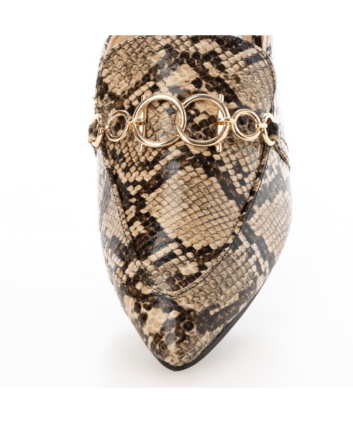 DULCIS REGALO（ドルキス レガロ）の「DulcisRegalo(ドルキスレガロ) ゴールドチェーン付きポインテッドトゥ ミュール（パンプス・レディース・ブラック/パイソン/ダークブラウン・M/L/LL/S）」の18枚目の写真