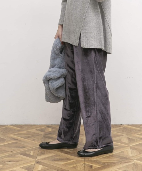 UR Lab.(アーバンリサーチラボ)の「オトナリラックスベロアパンツ(その他パンツ・レディース・チャコールグレー/ブラウン/ピンク・FREE)」の6枚目の写真