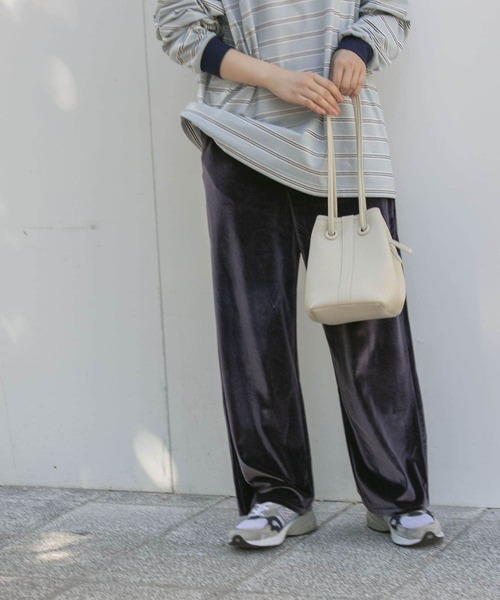 UR Lab.(アーバンリサーチラボ)の「オトナリラックスベロアパンツ(その他パンツ・レディース・チャコールグレー/ブラウン/ピンク・FREE)」の10枚目の写真