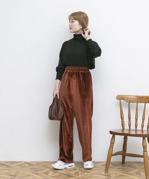 UR Lab.(アーバンリサーチラボ)の「オトナリラックスベロアパンツ(その他パンツ・レディース・チャコールグレー/ブラウン/ピンク・FREE)」の17枚目の写真
