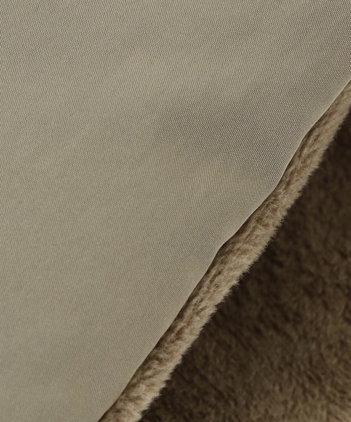 ikka（イッカ）の「ダブルフェイス中綿マフラー（マフラー・レディース・ホワイト/ブラック/グリーン・FREE）」の13枚目の写真