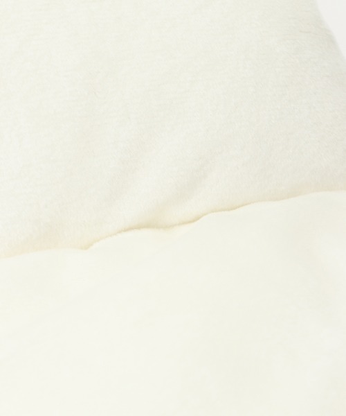 ikka（イッカ）の「ダブルフェイス中綿マフラー（マフラー・レディース・ホワイト/ブラック/グリーン・FREE）」の6枚目の写真