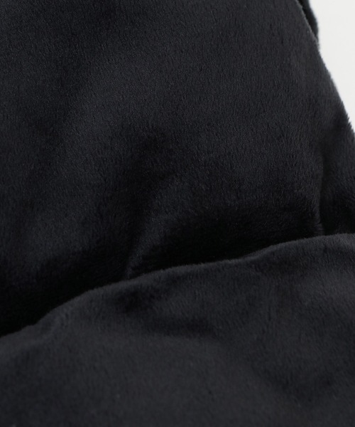 ikka（イッカ）の「ダブルフェイス中綿マフラー（マフラー・レディース・ホワイト/ブラック/グリーン・FREE）」の12枚目の写真