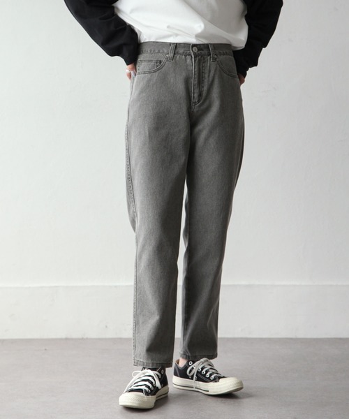 Chillfar（チルファー）の「テーパードカラーデニムパンツ（デニムパンツ・レディース・ブラック/ブラウン/サックスブルー/アイボリー/ダークブルー/グレイッシュベージュ/チャコール・MEDIUM/LARGE）」の4枚目の写真