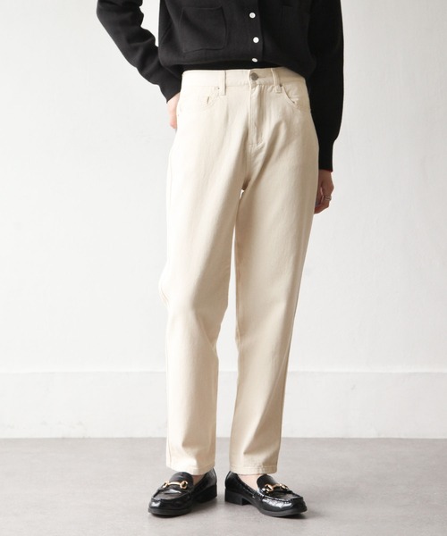 Chillfar（チルファー）の「テーパードカラーデニムパンツ（デニムパンツ・レディース・ブラック/ブラウン/サックスブルー/アイボリー/ダークブルー/グレイッシュベージュ/チャコール・MEDIUM/LARGE）」の2枚目の写真