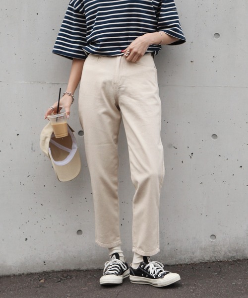 Chillfar（チルファー）の「テーパードカラーデニムパンツ（デニムパンツ・レディース・ブラック/ブラウン/サックスブルー/アイボリー/ダークブルー/グレイッシュベージュ/チャコール・MEDIUM/LARGE）」の15枚目の写真