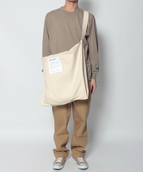 DEDICATED.（デディケイテッド）の「BIG MARKET Tote Bag（トートバッグ・メンズ・オフホワイト/ブラック・FREE）」の4枚目の写真