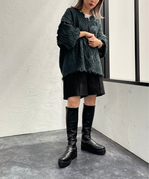 apres jour mignon(アプレジュールミニョン)の「ダメージケーブルニット【ZOZOTOWN限定アイテム】(ニット/セーター・レディース・ブラック/ダークグリーン/アイボリー/マスタード/オレンジ/ブルー・X-LARGE/フリー)」の11枚目の写真