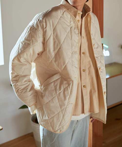 HEYUMM（ヘユム）の「ノーカラーキルティングショートジャケット（その他アウター・レディース・ネイビー/オリーブ/アイボリー・ONE）」の2枚目の写真