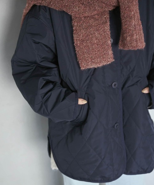 HEYUMM（ヘユム）の「ノーカラーキルティングショートジャケット（その他アウター・レディース・ネイビー/オリーブ/アイボリー・ONE）」の6枚目の写真