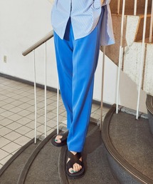 Auntie Rosa Holiday | カラータックテーパードパンツ(スラックス)