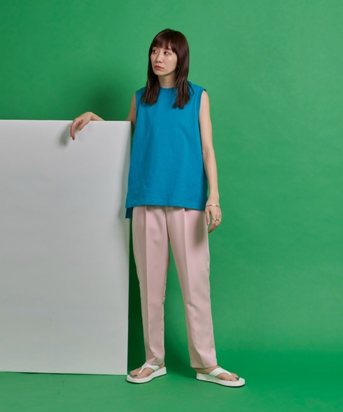 カラータックテーパードパンツ